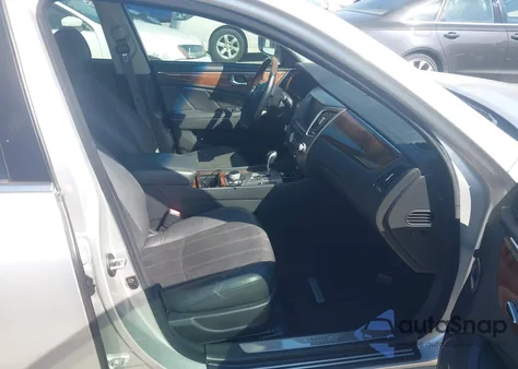 2013 Hyundai Equus Signature z USA, uszkodzony, nr VIN KMHGH4JH4DU072428